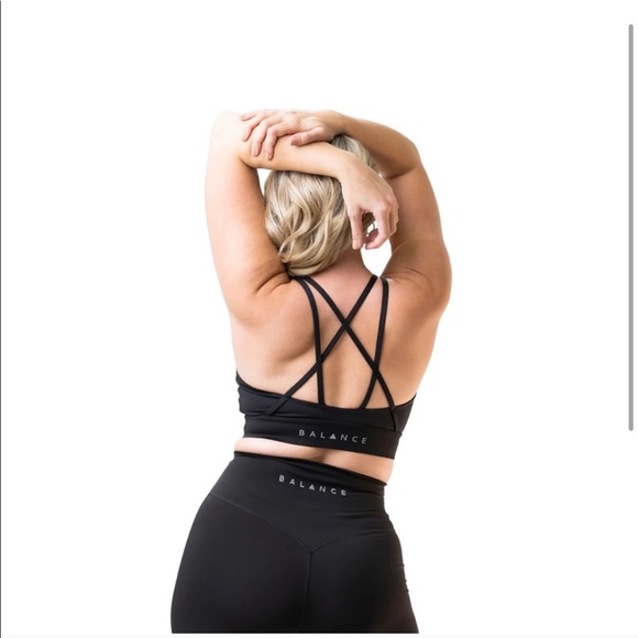 Quest Top - Balance Athletica - sold out 🤍 - Picture 2 of 2
